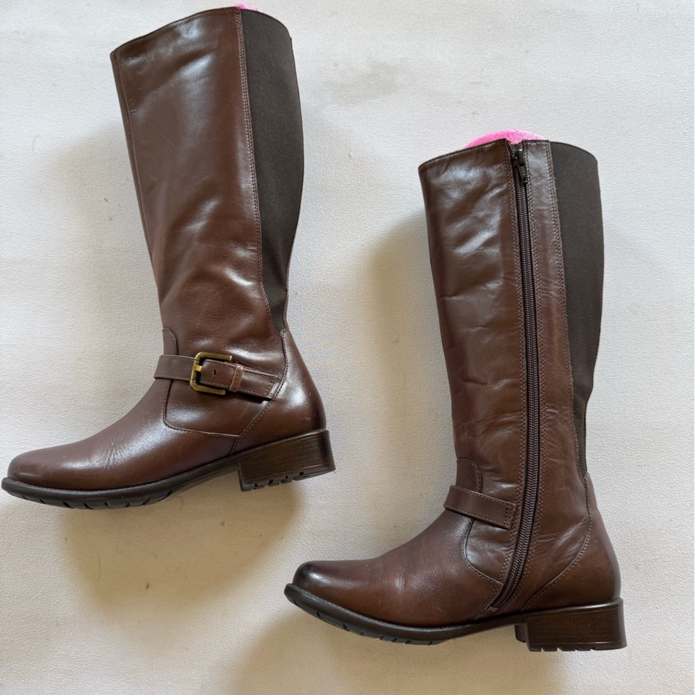 Clarks Tall Brown Leather Riding Boot Womens Size 6 - Picture 3 of 6